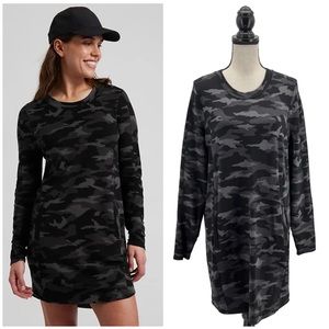NWT Athleta Balance Dress Camo Lux Black Womens Small